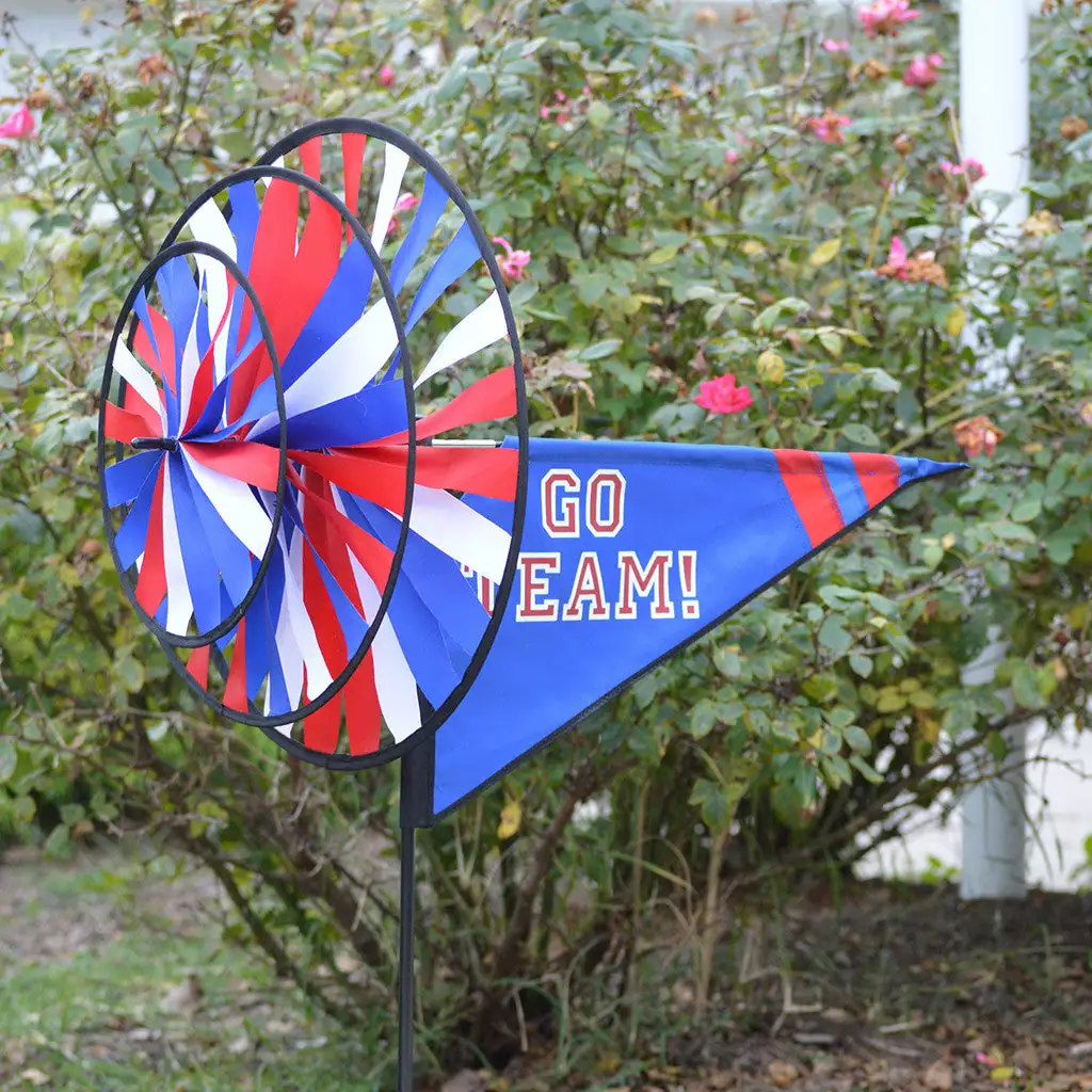 WindGarden WindGarden Triple Spinner - Blue/Red 4 WindGarden WindGarden Triple Spinner - Blue/Red