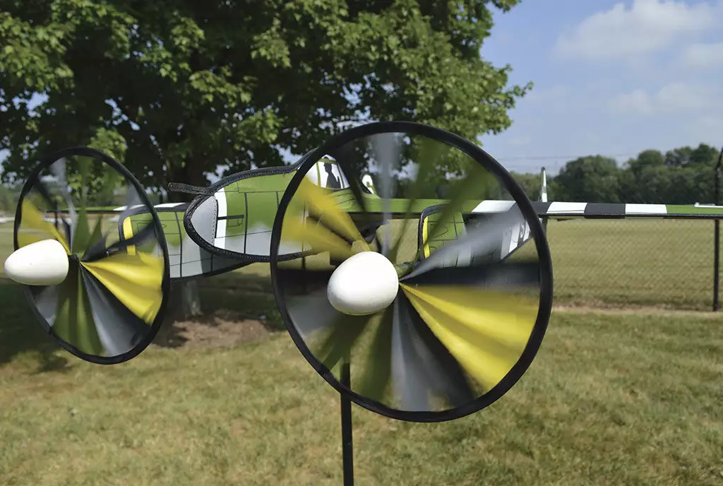 WindGarden WindGarden Airplane Spinner - P-38 Lightning 5 WindGarden WindGarden Airplane Spinner - P-38 Lightning